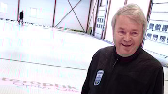 Første stein! Et historisk øyeblikk!